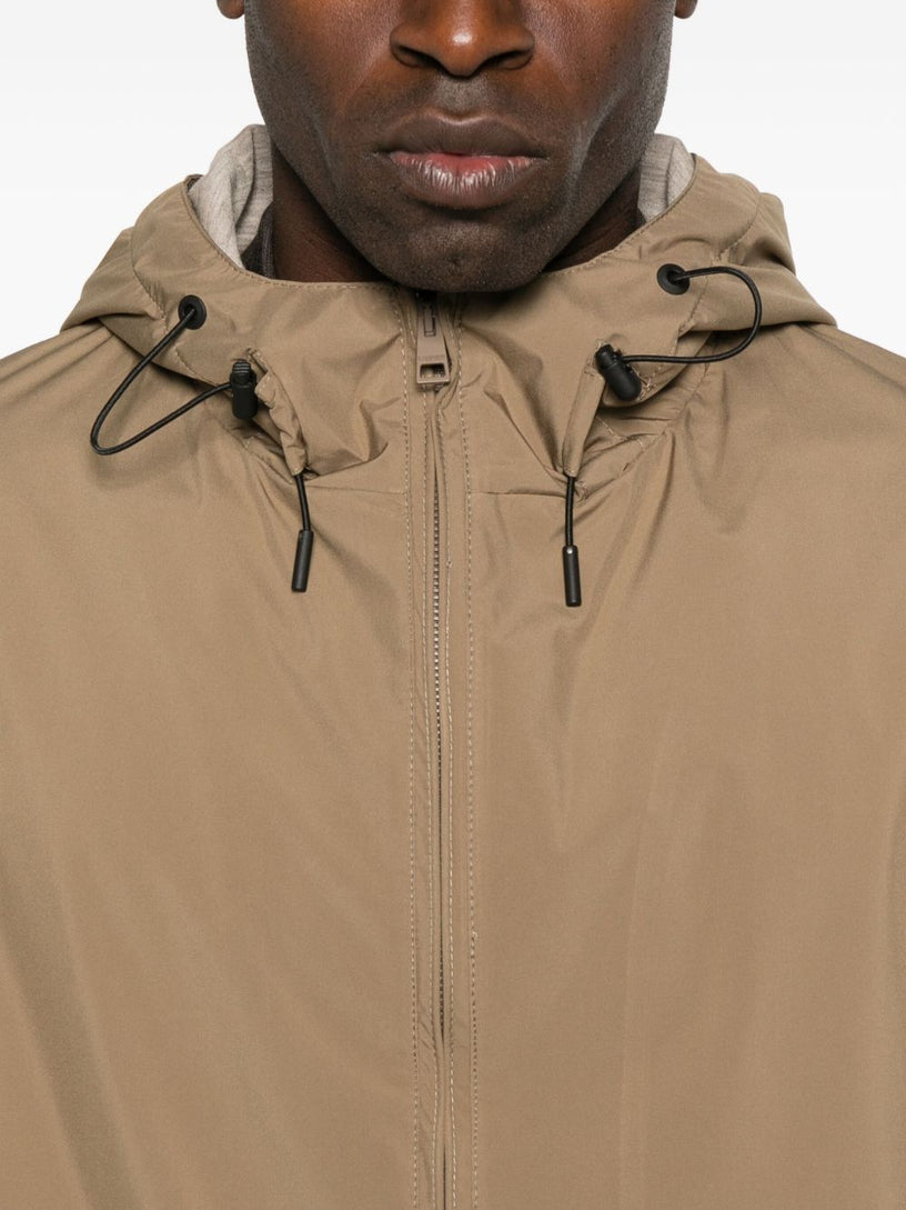 Jacket in water-repellent technical fabric