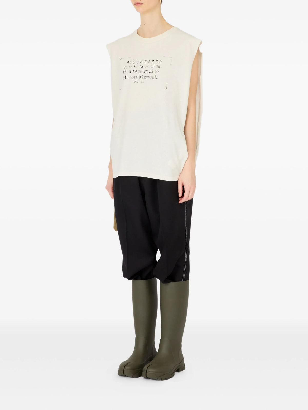 Logo Sleeveless top