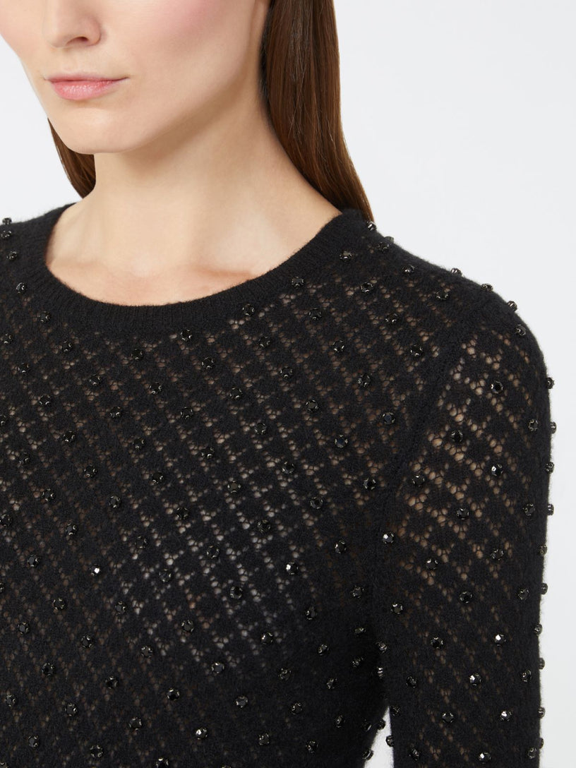 Sweater in embroidered wool and mohair yarn