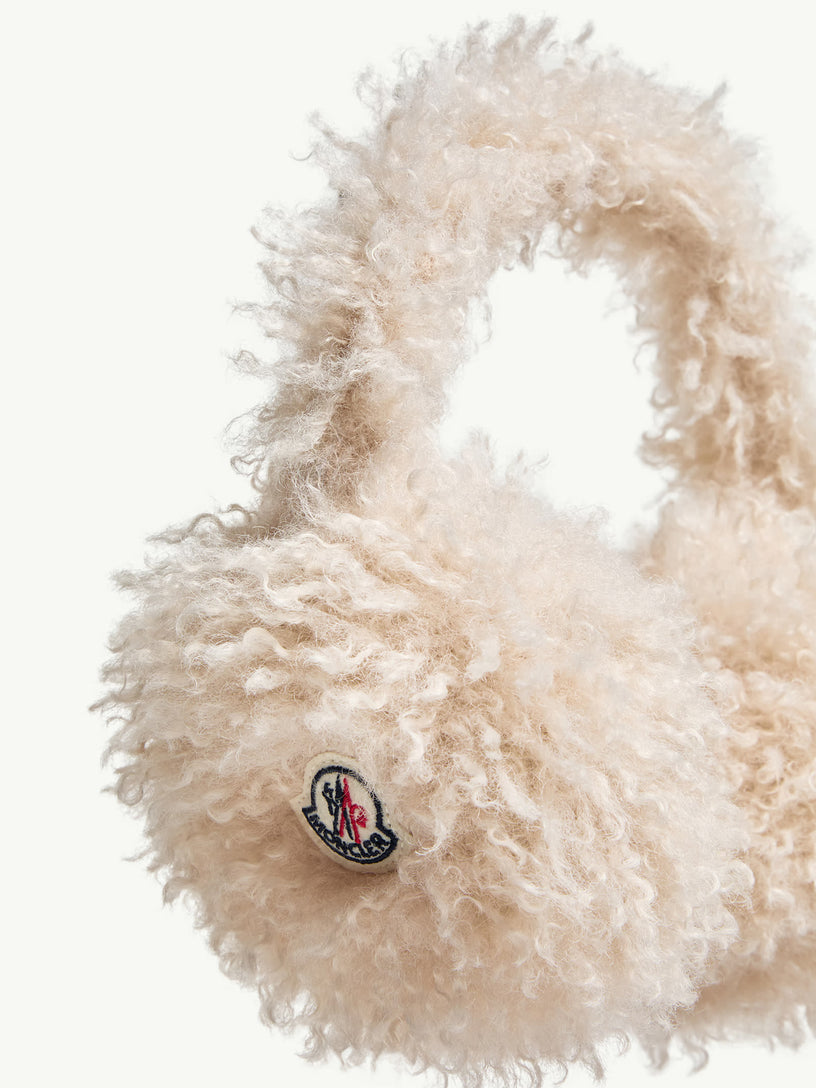 Padded earmuffs in teddy fleece