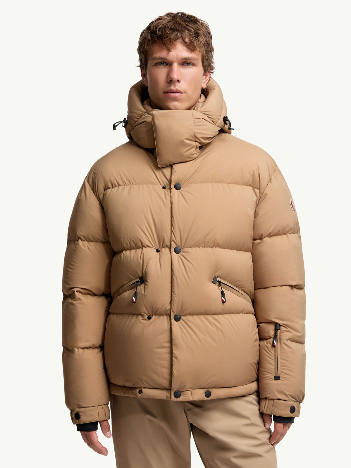 Coraia ski jacket with hood
