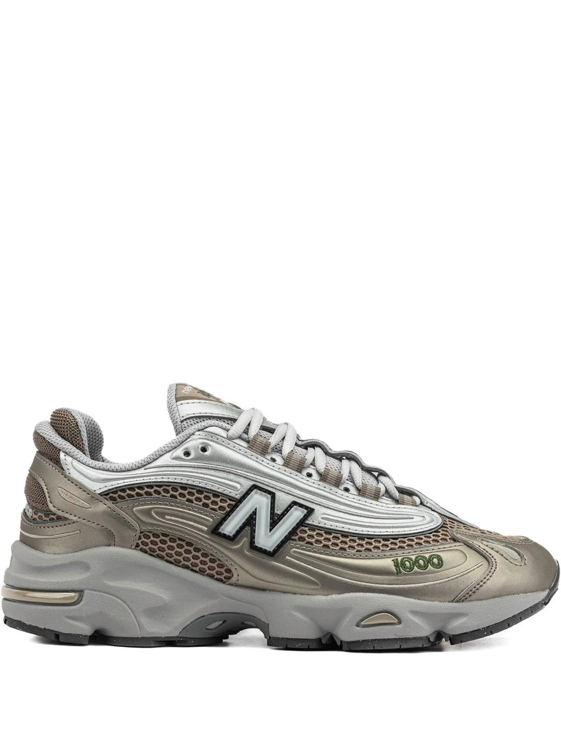 1000 Sneakers