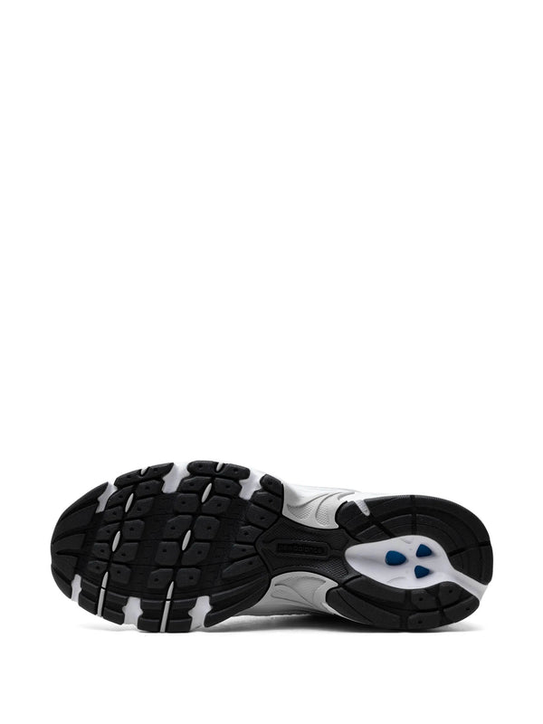 530 Sneakers