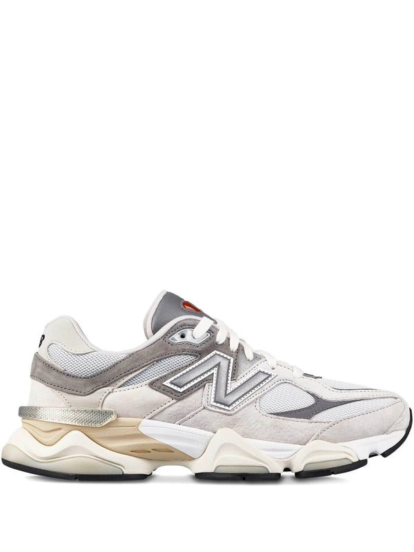 9060 Sneakers