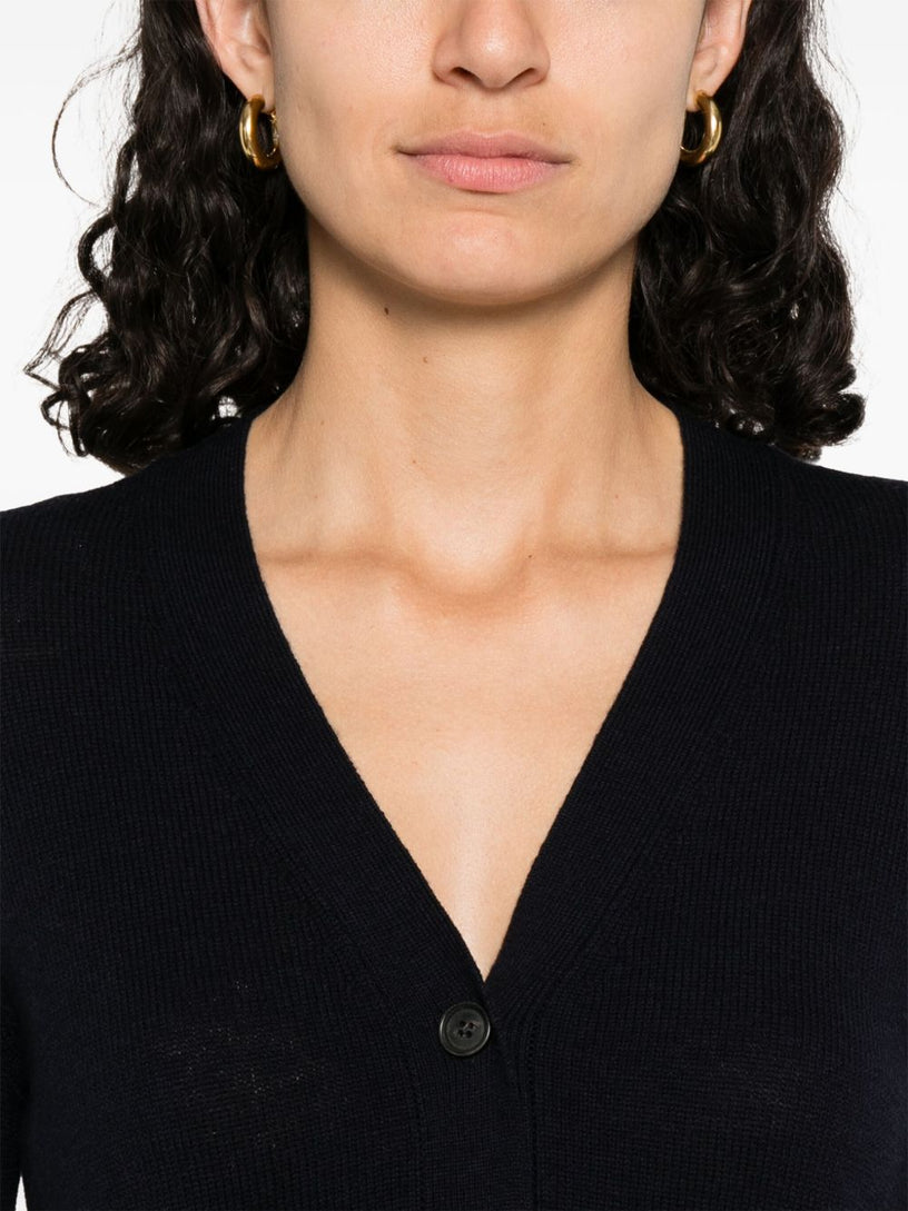 Apollo cardigan in wool yarn