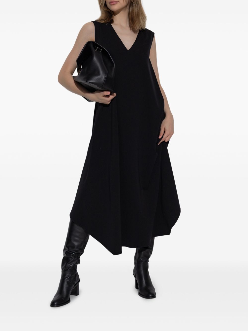 Sasia sleeveless crepe dress
