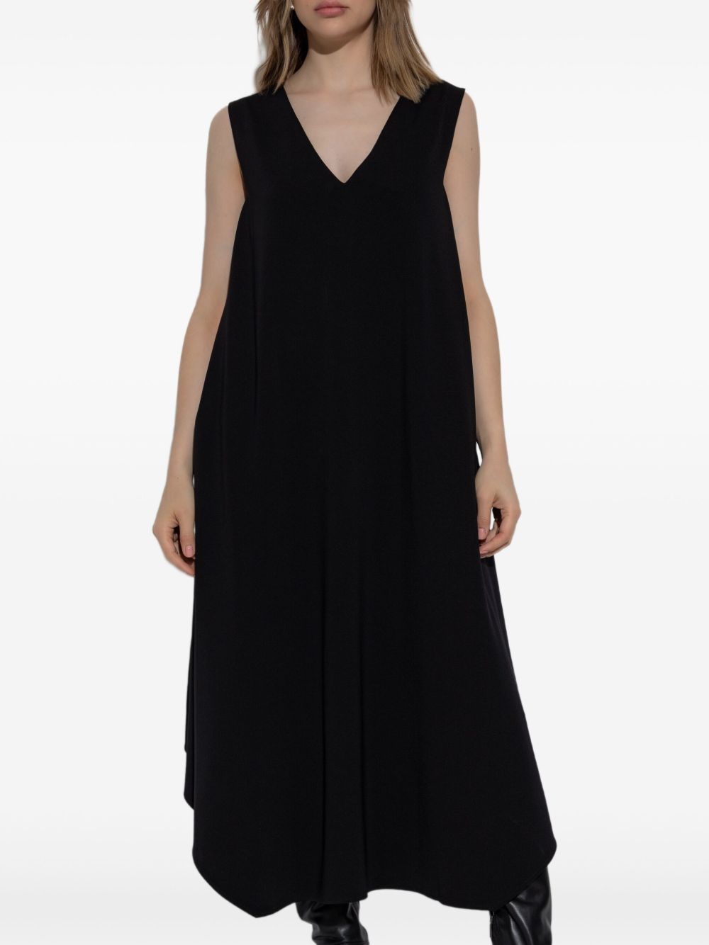Sasia sleeveless crepe dress