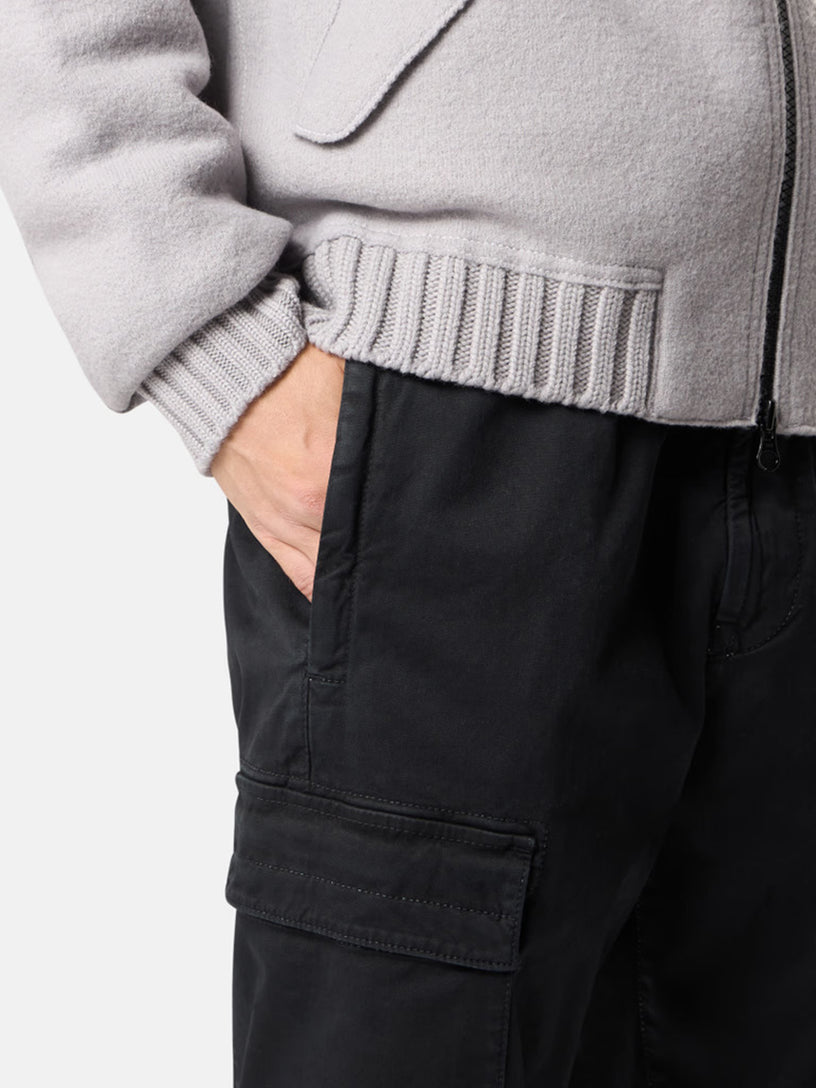 3100033 Regular tapered trousers