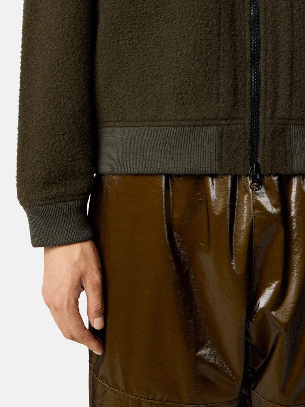 4100111 Outerwear