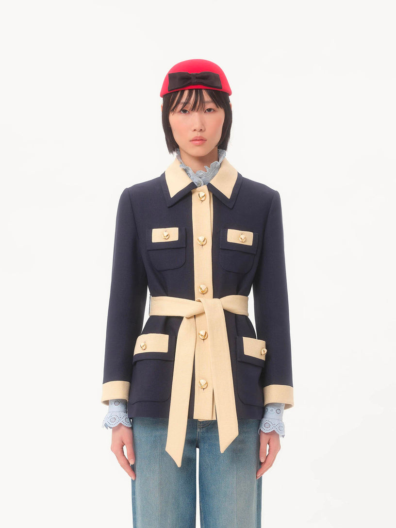 Single-breasted jacket with belt