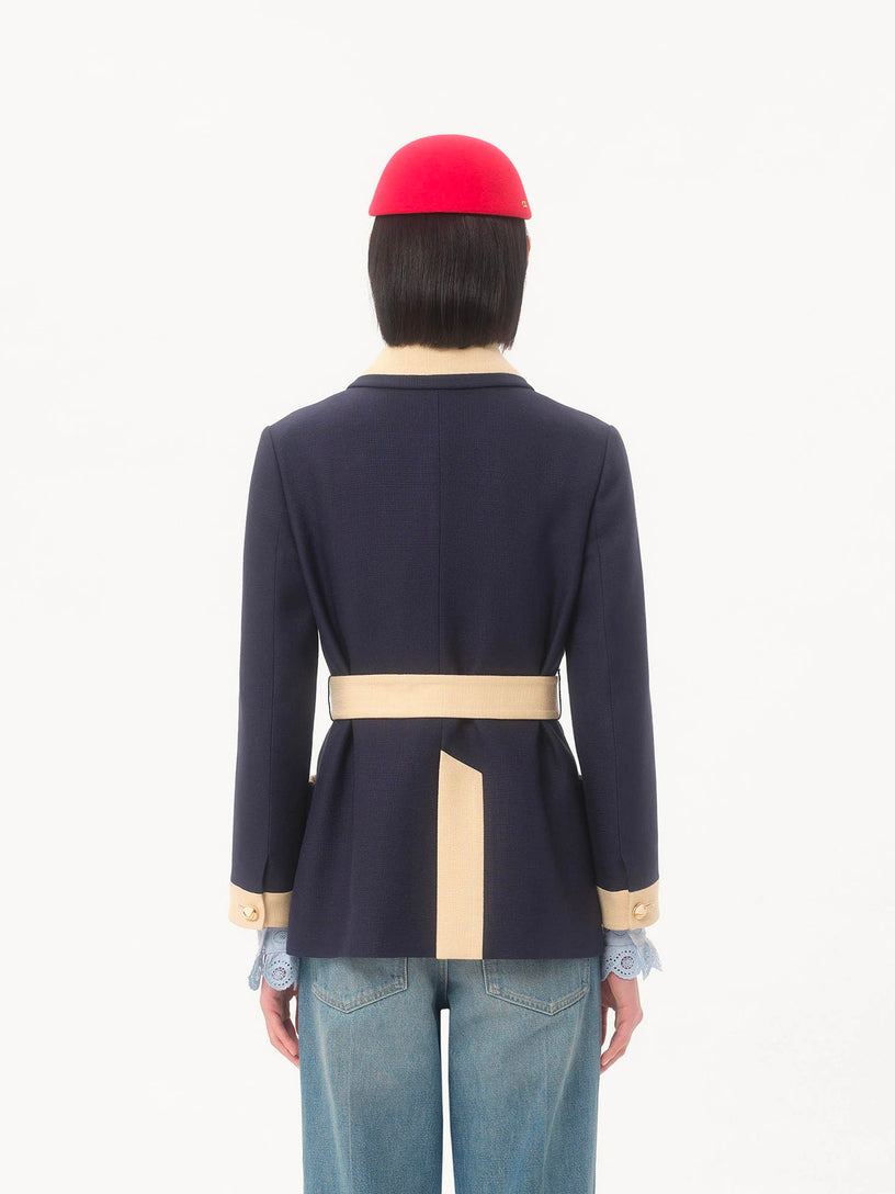 Single-breasted jacket with belt