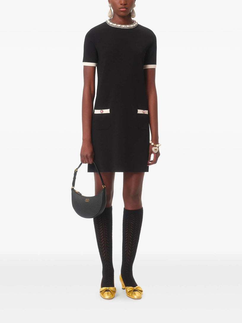 Mini hobo bag Vlogo signature in grained calf leather