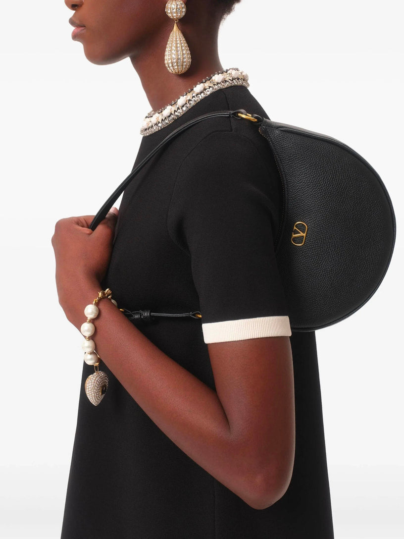 Mini hobo bag Vlogo signature in grained calf leather