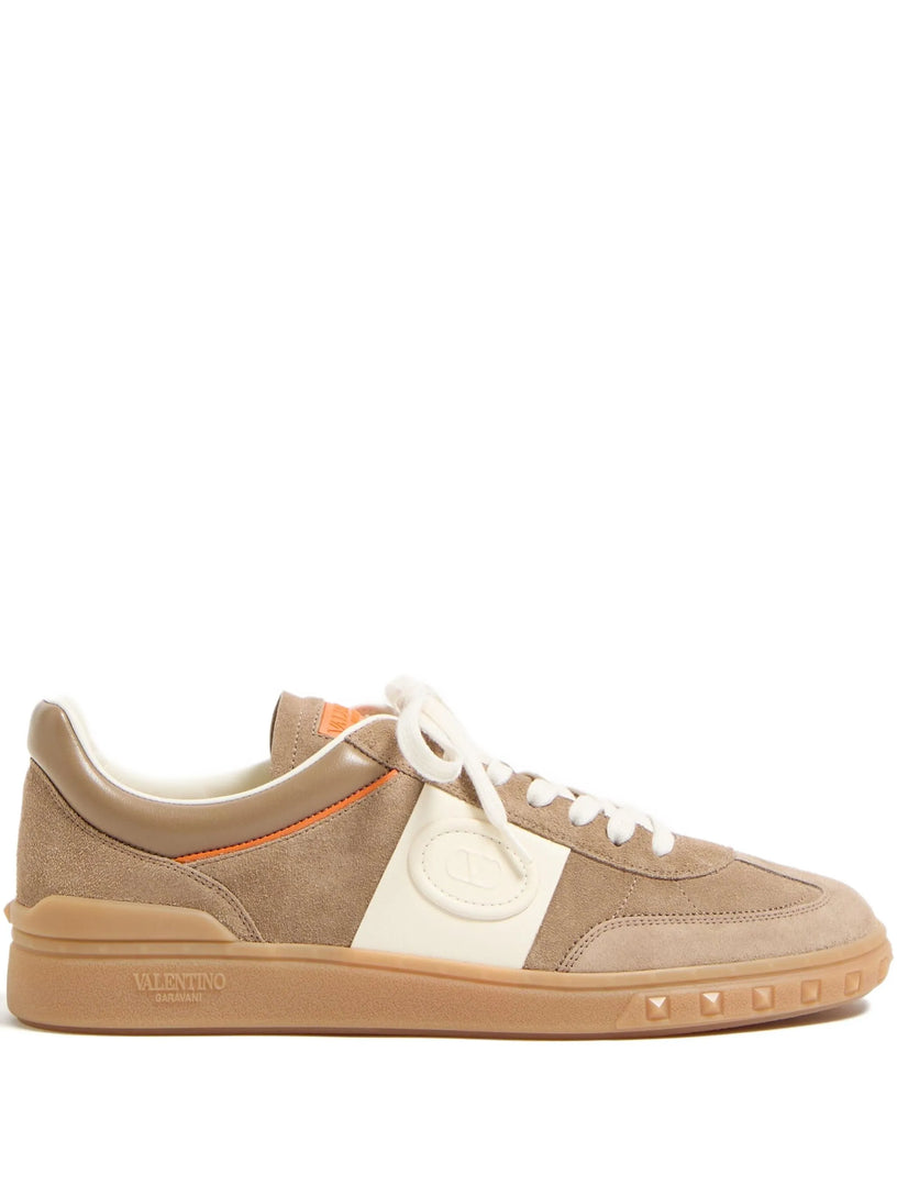 Upvillage Low Top trainer