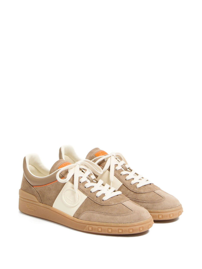 Upvillage Low Top trainer