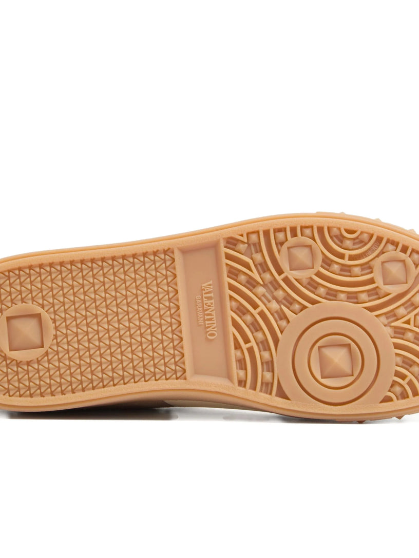 Upvillage Low Top trainer