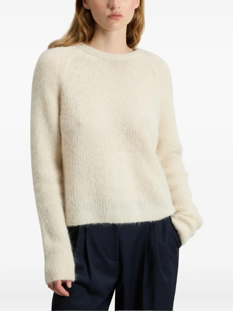 Garment-dyed crew neck sweater in alpaca and wool blend