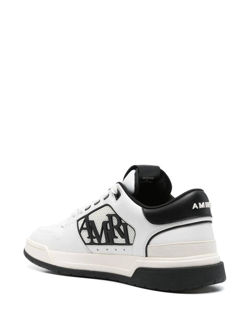 Classic low sneakers