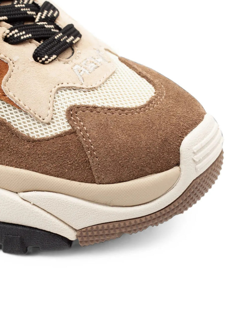 Sneakers addict 02