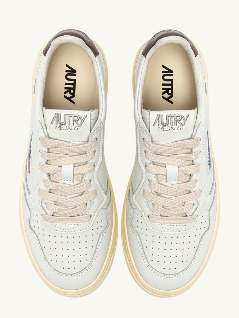 Sneakers Medalist