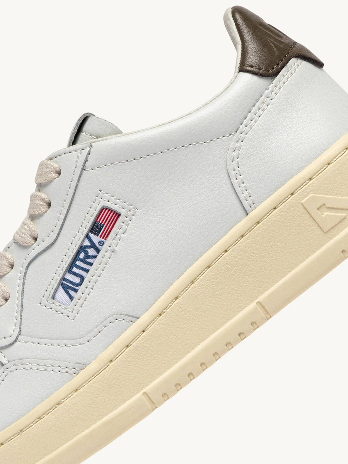 Sneakers Medalist