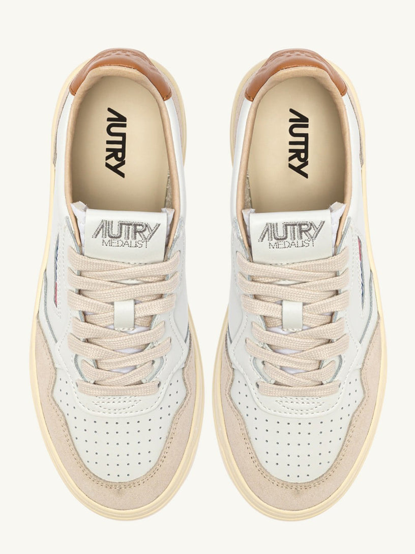 Sneakers Medalist