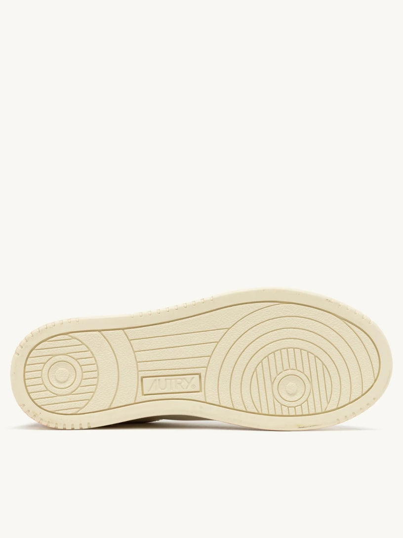 Sneakers medalist low in suede