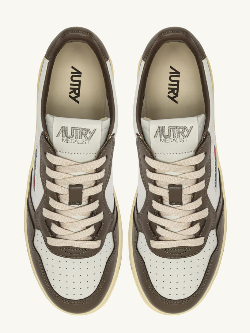 Sneakers Medalist