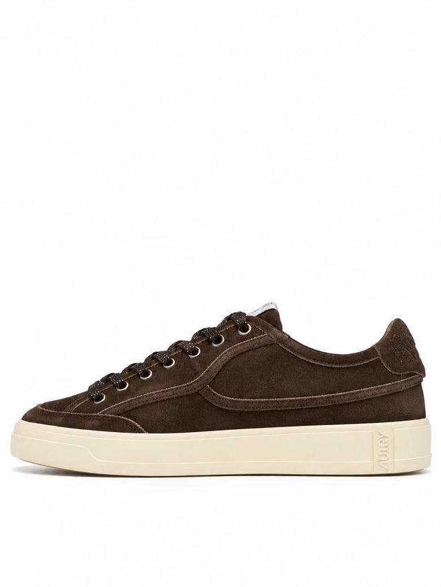 Sneakers windscape low in suede