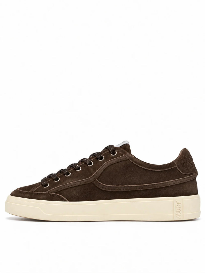 Sneakers windscape low in suede