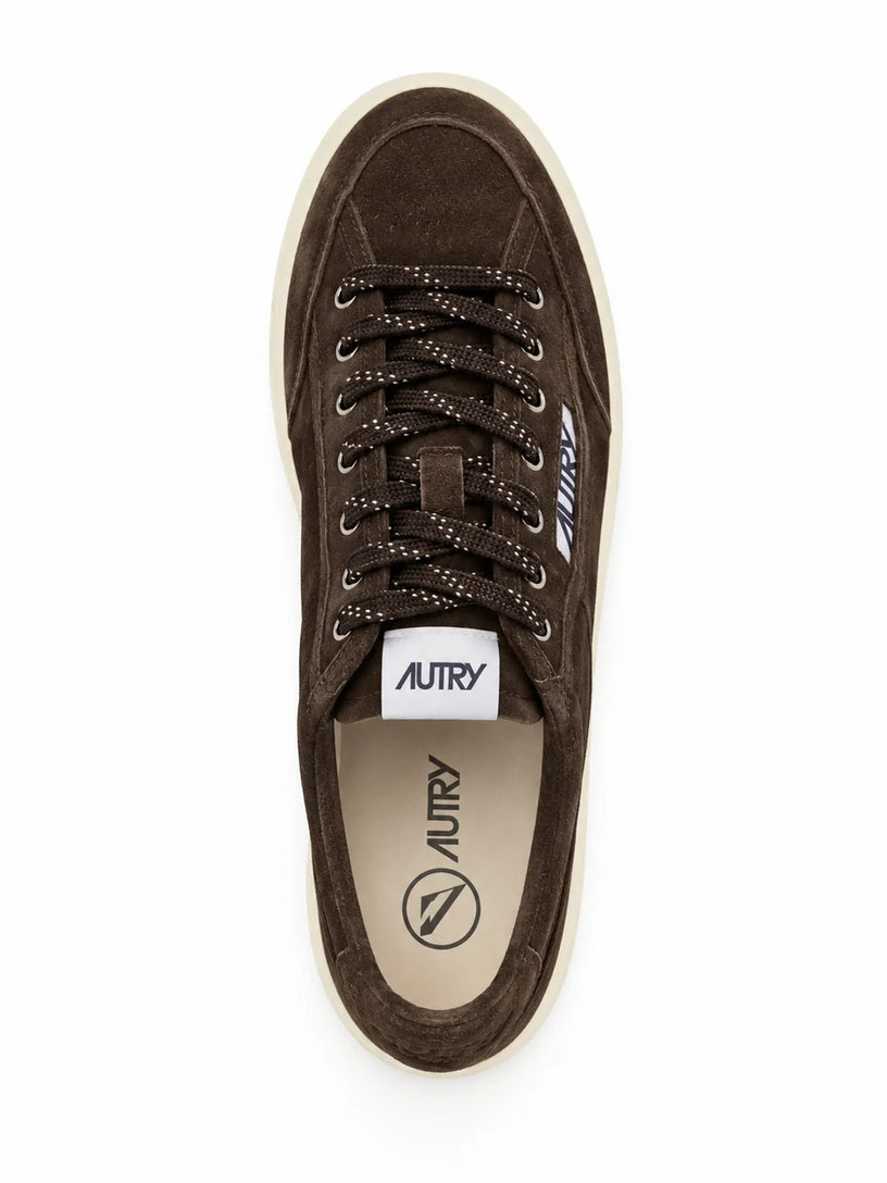 Sneakers windscape low in suede