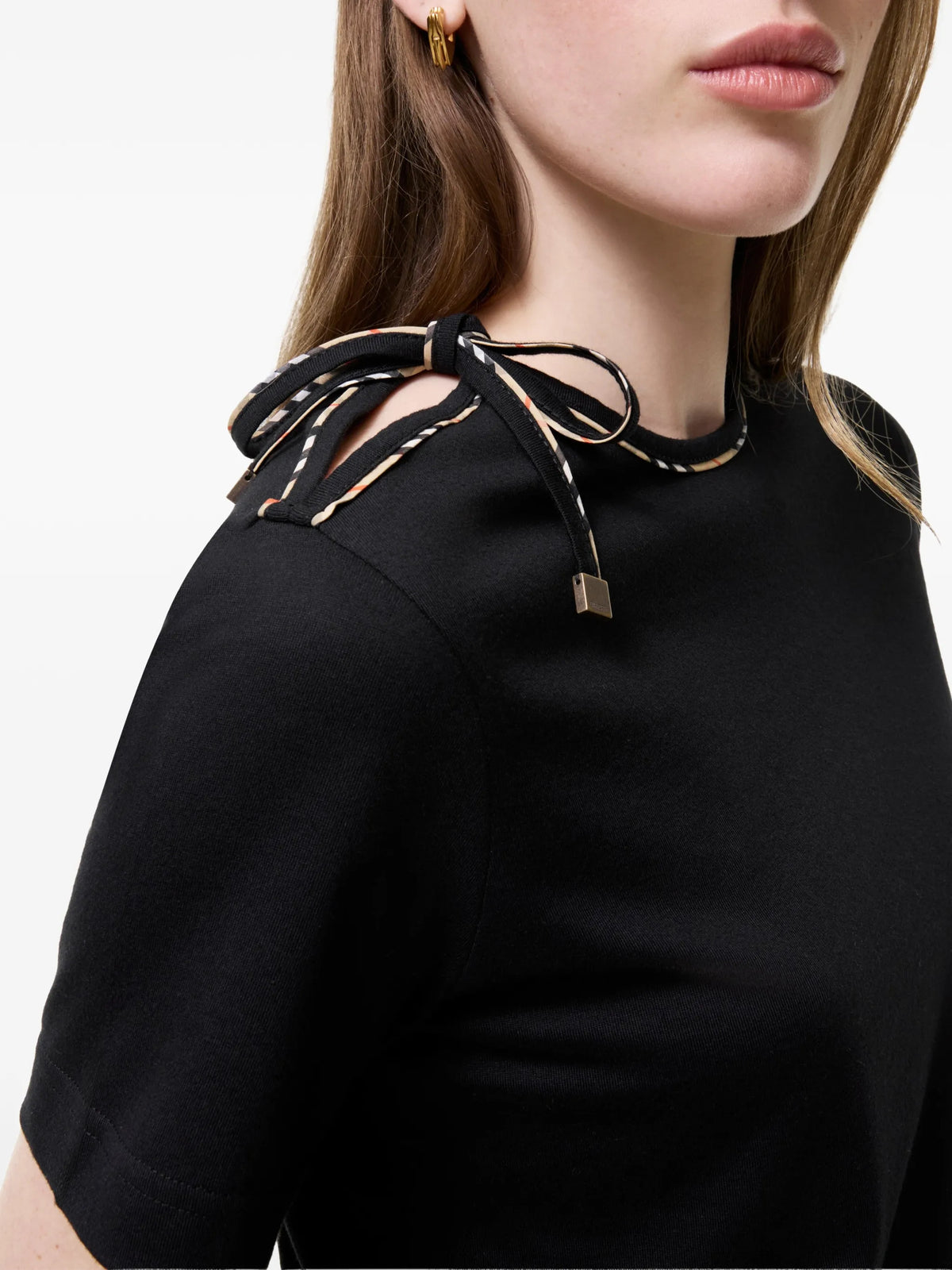 T-shirt con laccetti