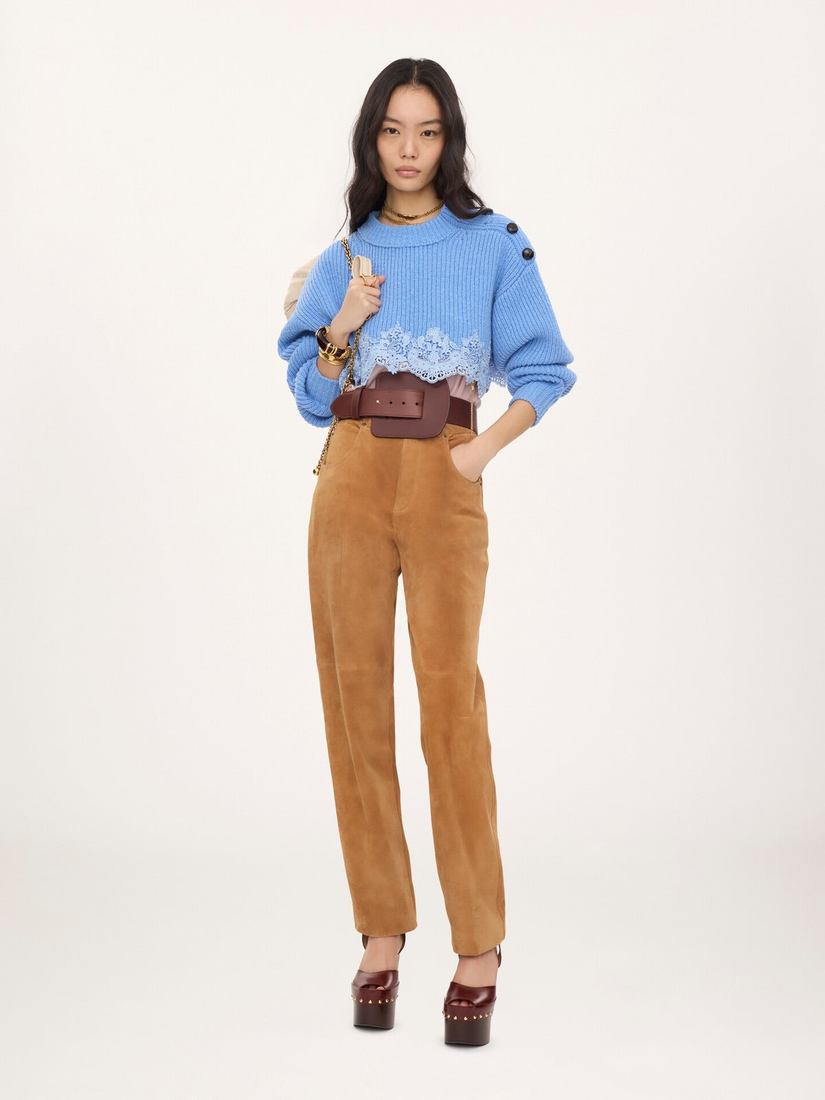 Pullover corto con pizzo