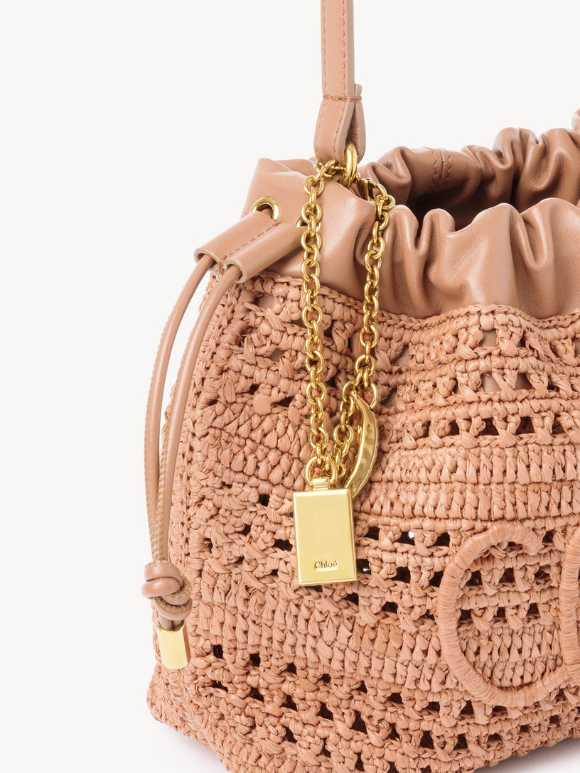 Mini borsa a tracolla estiva a forma di banana con coulisse in rafia