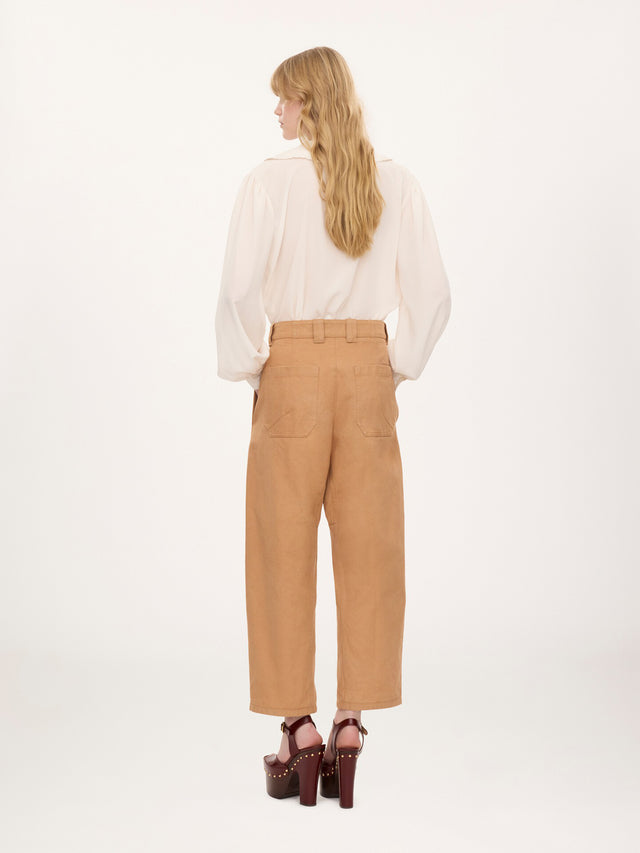 Barrel-leg trousers