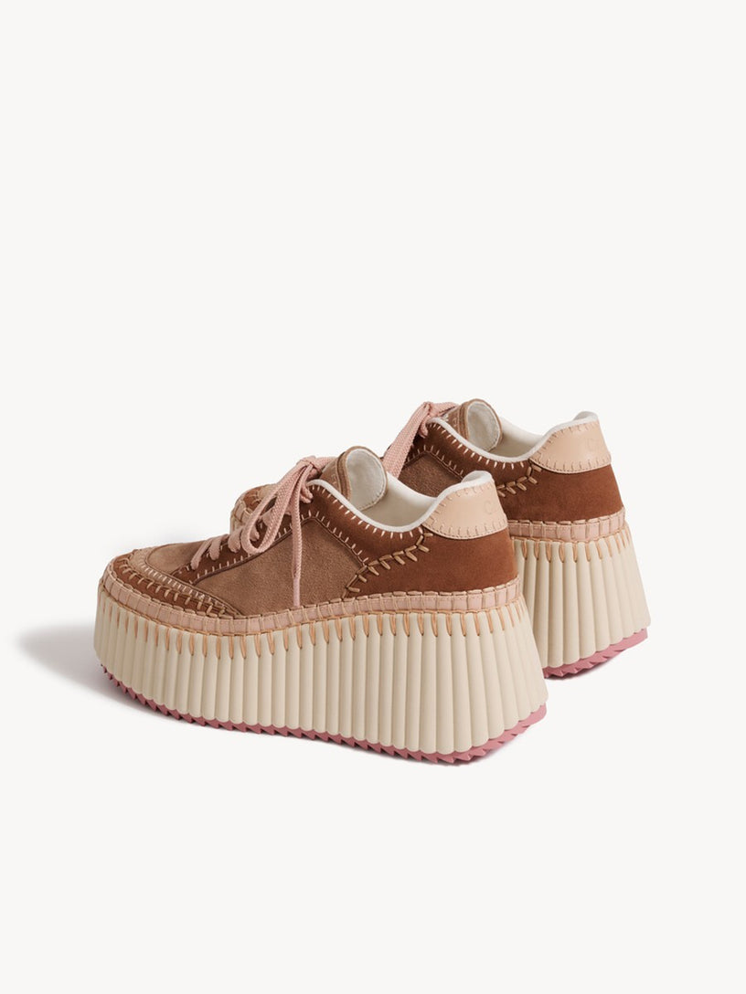 Sneaker con zeppa Nama
