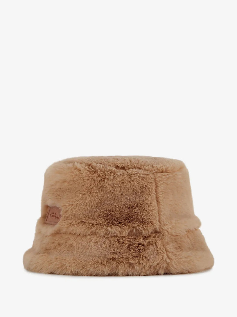 Cappello in eco pelliccia