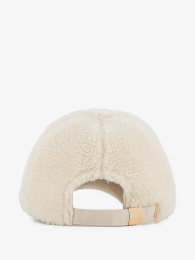 Cappello in eco pelliccia
