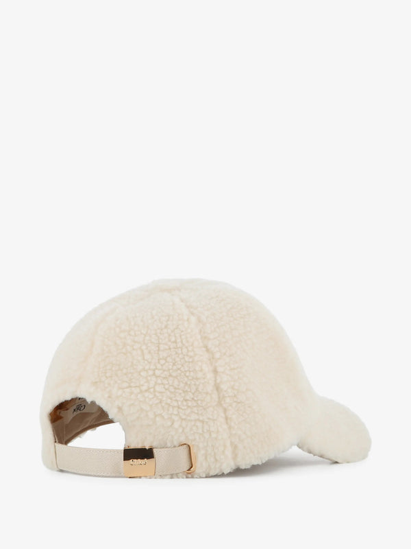 Cappello in eco pelliccia