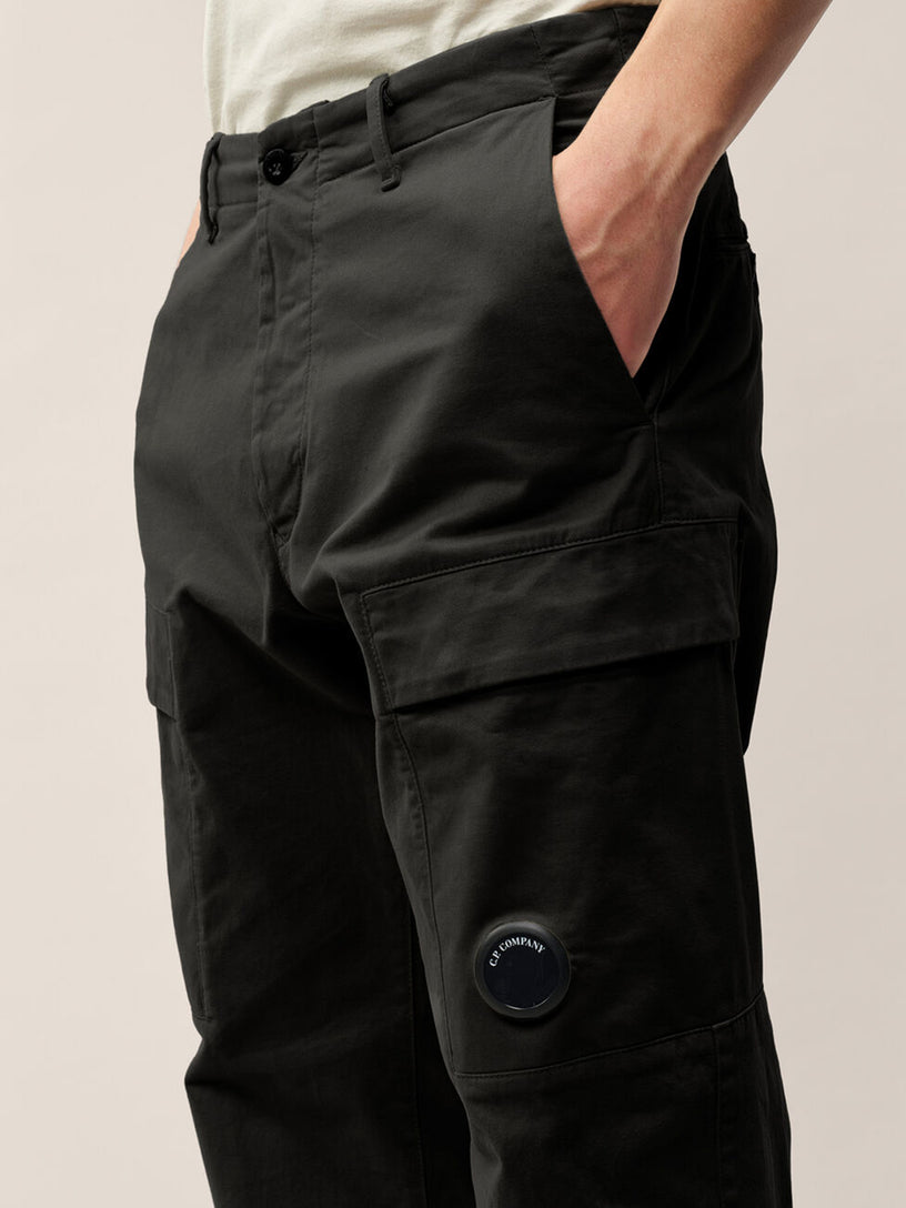Pantaloni cargo regular in raso elasticizzato