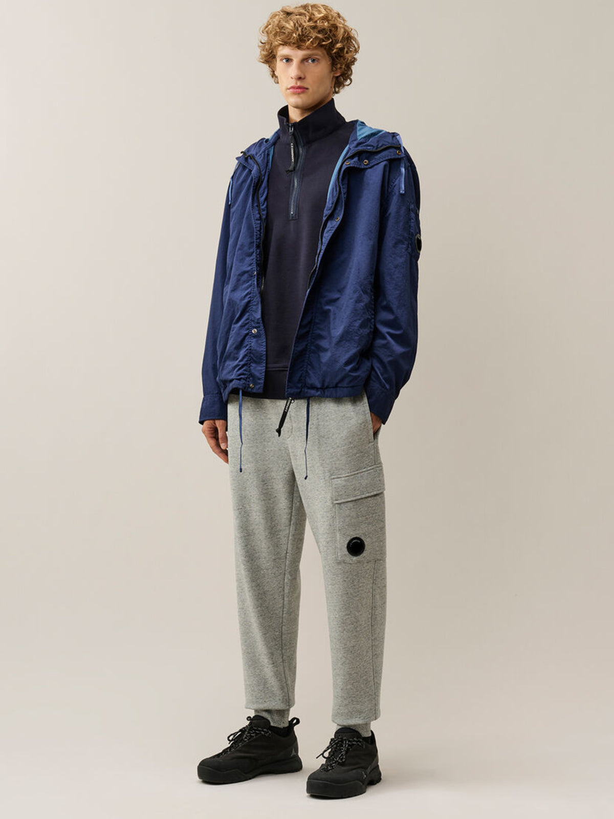 Felpa con mezza zip diagonal raised fleece lens