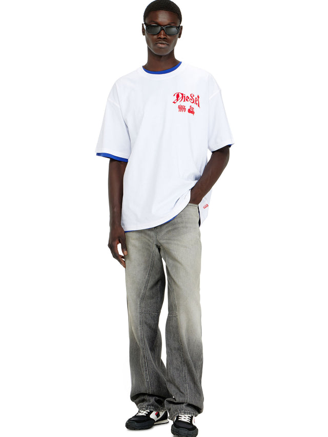 T-shirt in cotone con grafica floccata