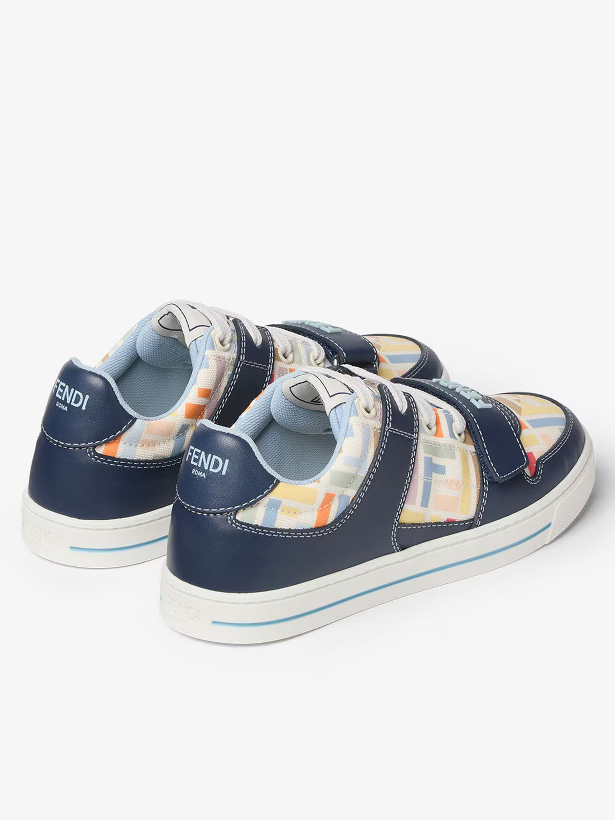 Sneakers con FF