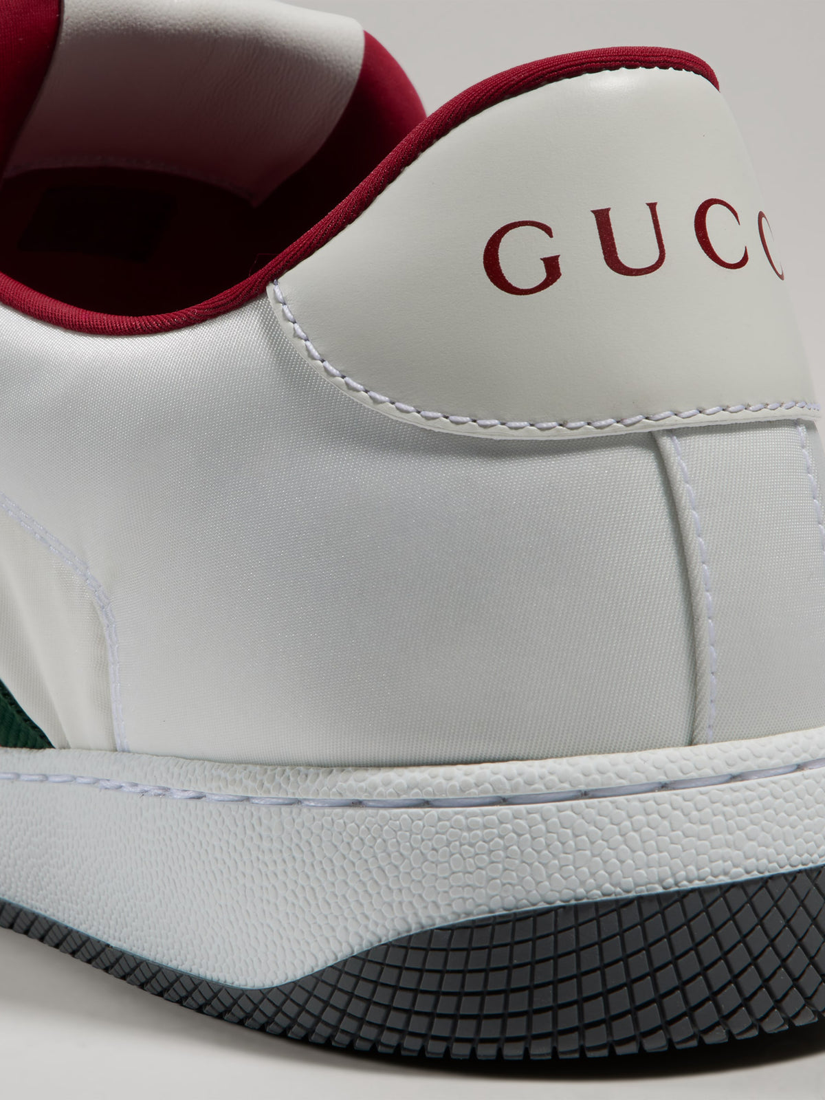 Sneakers Screener