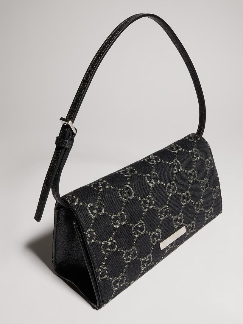 Pouch piccola con cinturino e placca Gucci