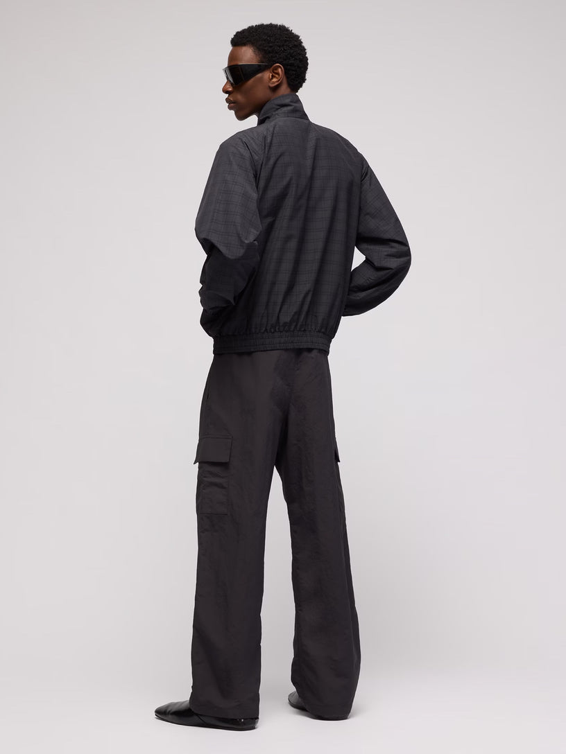 Pantalone cargo in faille di nylon froissé