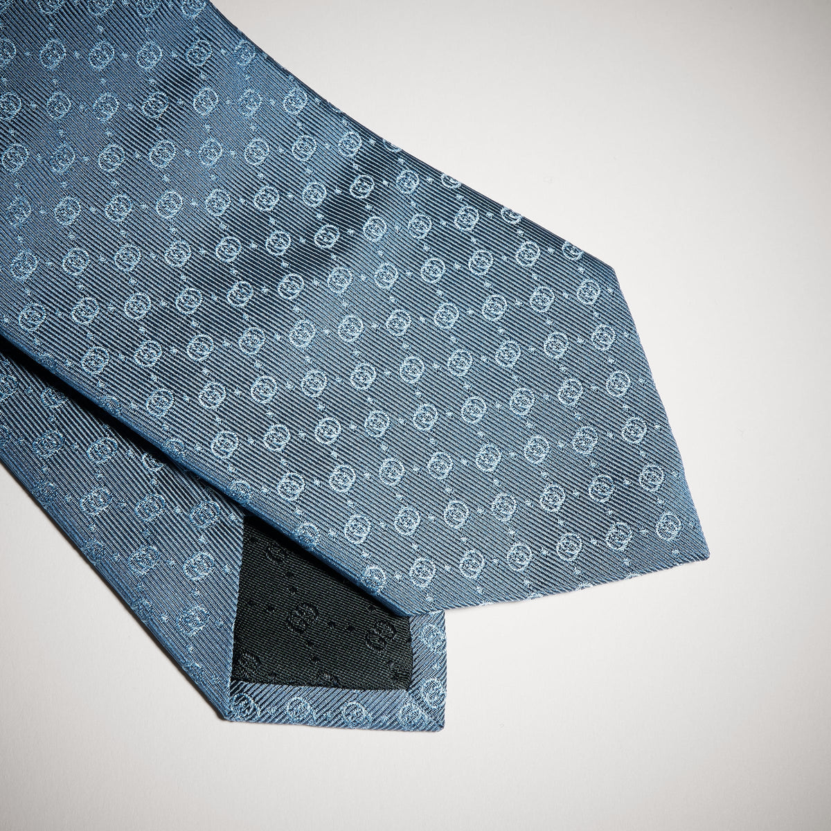 Cravatta in seta jacquard con Incrocio GG