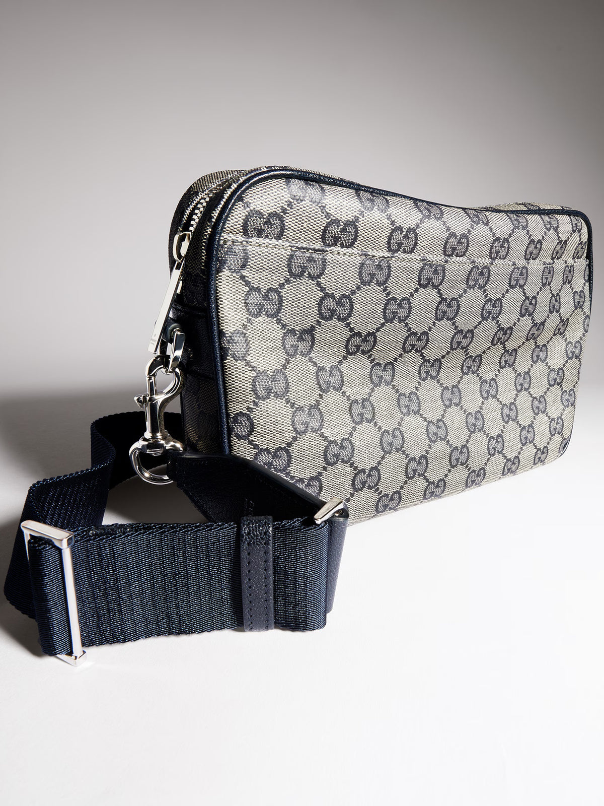 Borsa a tracolla Gucci Essence Classic misura piccola