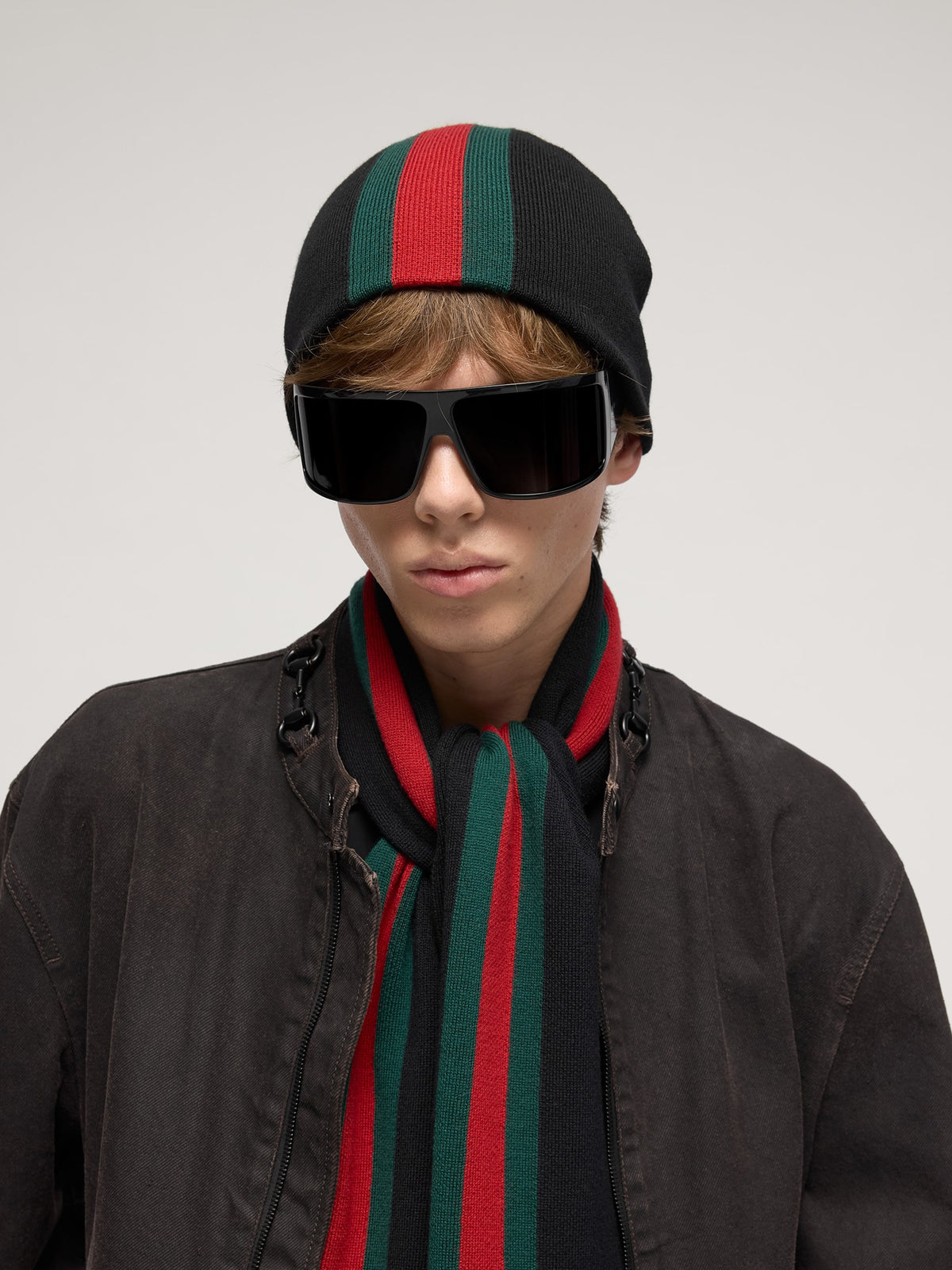 Cappello in lana con nastro Web