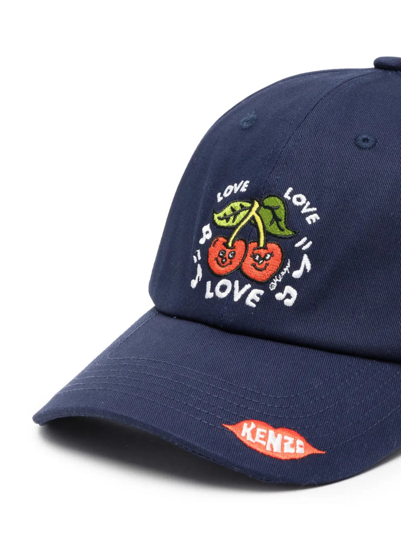 Cappello con ricamo